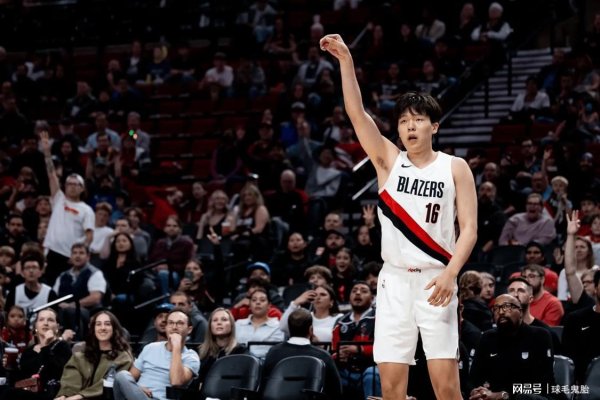 创高网 还有这好事！杨瀚森强势爆发，湖人垂涎多年的中锋，恐要加速离队